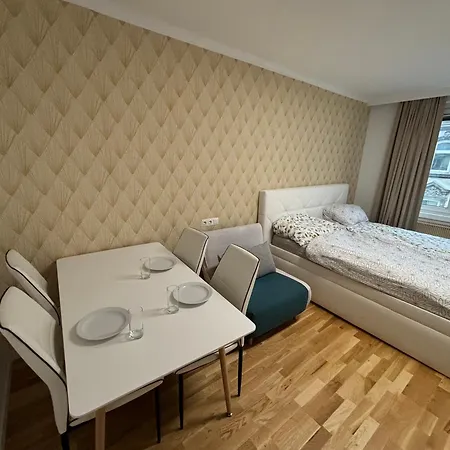 Exclusive Serviced Flat On Taborstrasse Wenen Buitenkant foto