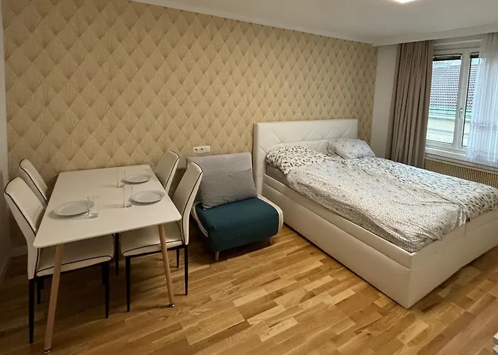 Exclusive Serviced Flat On Taborstrasse