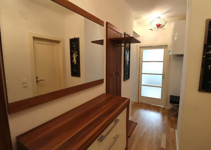 Exclusive Serviced Flat On Taborstrasse